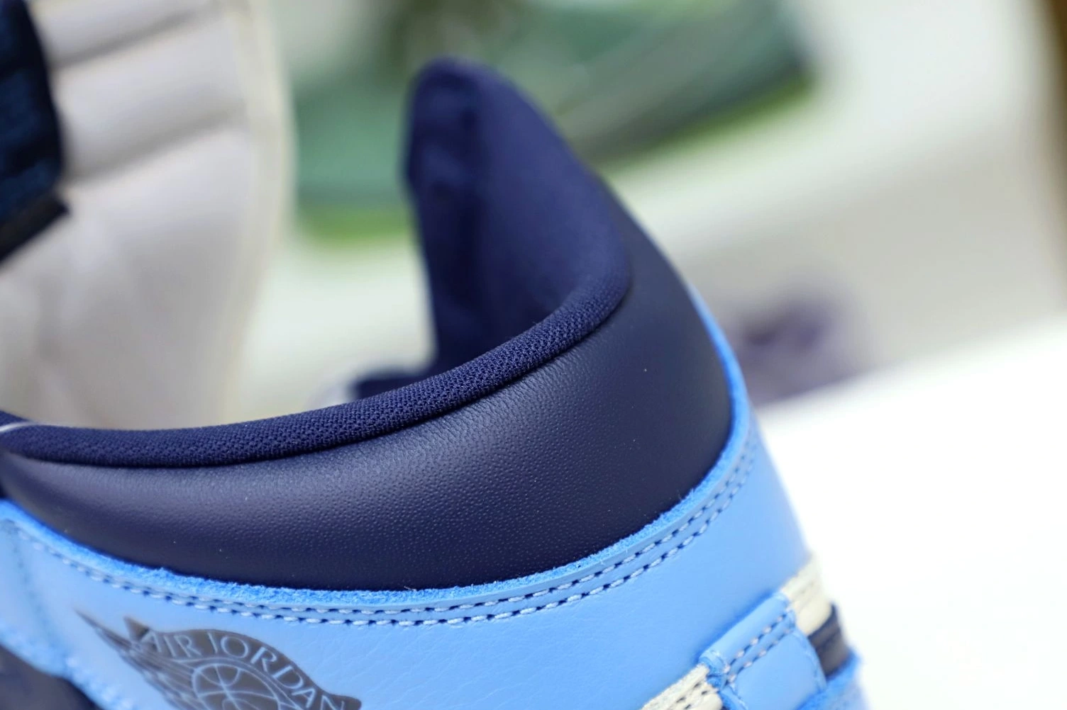 AIR RETRO 'OBSIDIAN' JORDAN 1 HIGH OG 1120